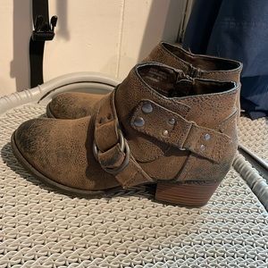 Sonoma Life Memory Foam Boot